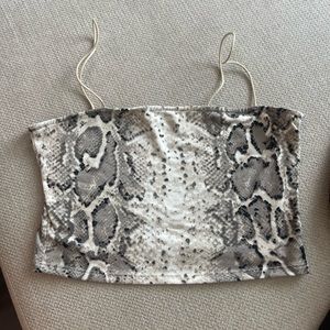 Fashionnova snakeskin crop top size S